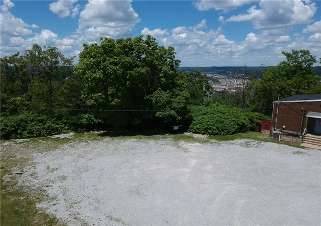 2nd image of 200 Fingal St, Pittsburgh, PA 15211 | MLS# 1763338