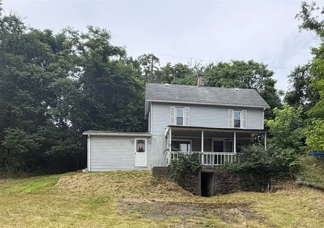 Homes for sale in Donora, PA | 1054 Marelda Ave, Donora, PA 15033 | MLS# 1763290