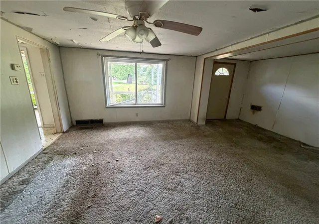 Homes for sale in Donora, PA | 1054 Marelda Ave, Donora, PA 15033 | MLS# 1763290