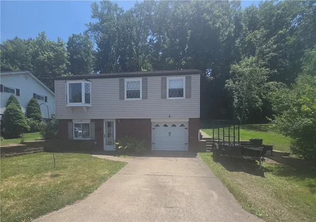 15th image of 411 Billy, Penn Hills, PA 15235 | MLS# 1763113