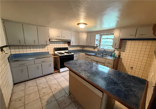 5th image of 1861 Malerie Ln, Forward Twp, PA 15063 | MLS# 1763340
