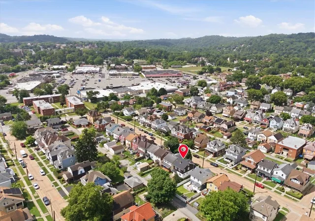Homes for sale in Ingram, PA | 30 Evans Ave, Ingram, PA 15205 | MLS# 1763322