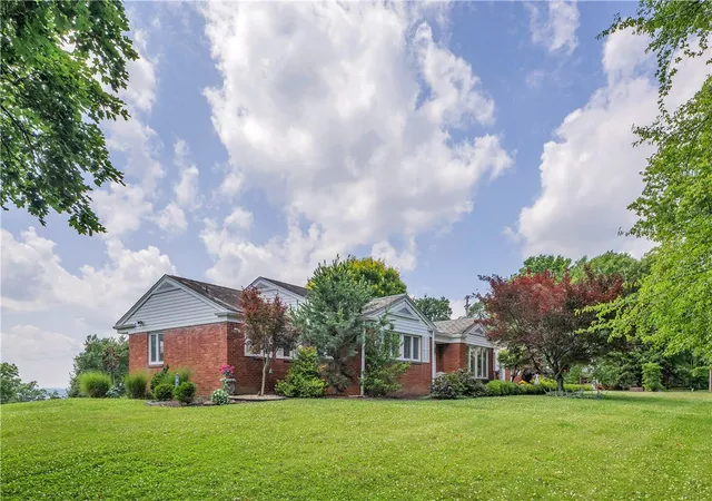 2nd image of 1 Swallow Hill Rd, Carnegie, PA 15106 | MLS# 1763398