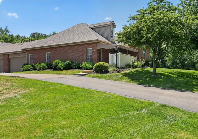 2nd image of 147 Crosswynds Dr, Chippewa Twp, PA 15010 | MLS# 1763074