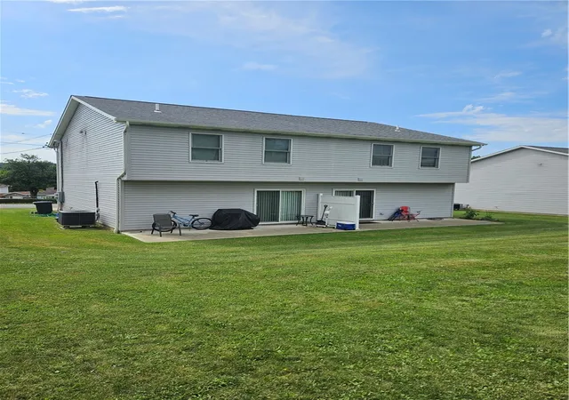 Homes for sale in Hopewell Twp, PA | 2624 Linden Ave, Hopewell Twp, PA 15001 | MLS# 1763432