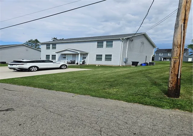 Homes for sale in Hopewell Twp, PA | 2624 Linden Ave, Hopewell Twp, PA 15001 | MLS# 1763432