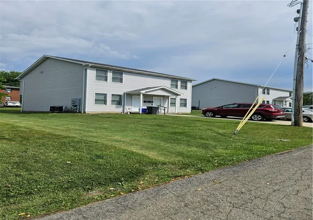 1st image of 2628 2630 Linden Ave, Hopewell Twp, PA 15001 | MLS# 1763410