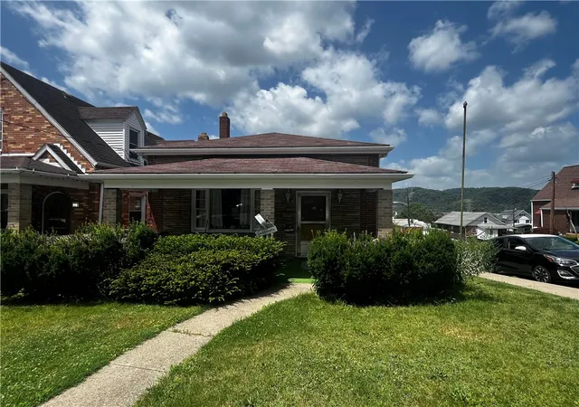 1st image of 2031 Victoria Ave, Arnold, PA 15068 | MLS# 1763392