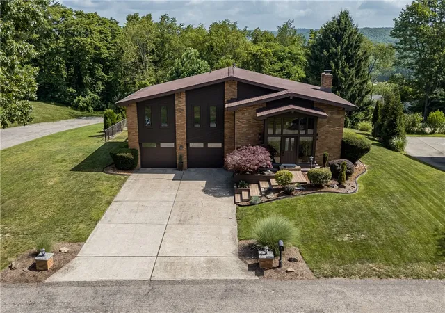 Homes for sale in Lower Burrell, PA | 101 Regency Circle, Lower Burrell, PA 15068 | MLS# 1763416