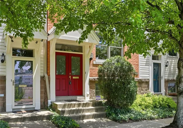 Homes for sale in South Side, PA | 23 S 16th St, South Side, PA 15203 | MLS# 1762654