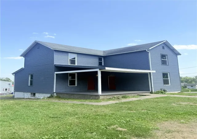 Homes for sale in Shenango Twp, PA | 2013 S Jefferson St, Shenango Twp, PA 16102 | MLS# 1763489