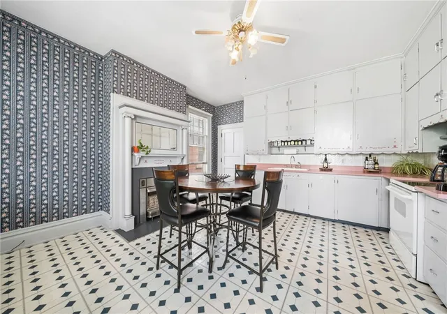 5th image of 112 Alexander Avenue, City Of Greensburg, PA 15601 | MLS# 1763498