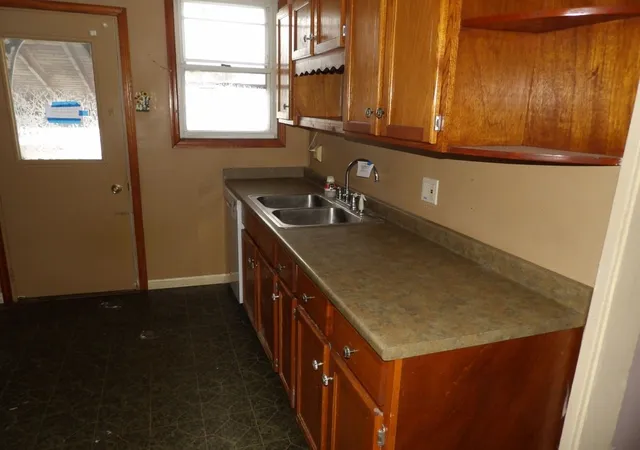 Homes for sale in New Brighton, PA | 4900 Rochester Rd, New Brighton, PA 15066 | MLS# 1763508