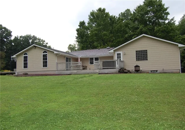 Photo 3 of Single family home for sale at 309 Conestoga Trl, Pulaski, PA 16143 | MLS# 1763519 | Listing updated on 2026-09-18