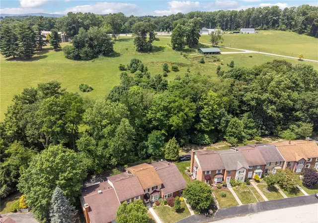 Homes for sale in Unity  Twp, PA | 51 Unity Square Dr, Unity  Twp, PA 15601 | MLS# 1763522