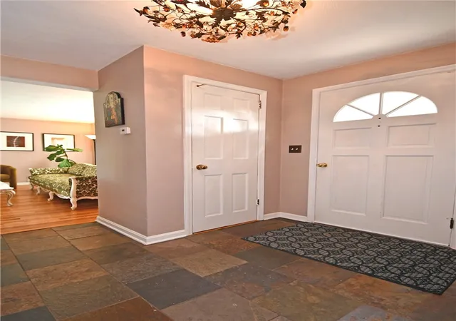 2nd image of 1768 Moynelle Dr, Upper St Clair, PA 15243 | MLS# 1763524