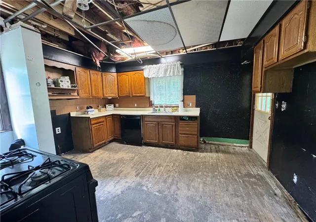 Homes for sale in Shaler, PA | 2810 William St, Shaler, PA 15209 | MLS# 1763112