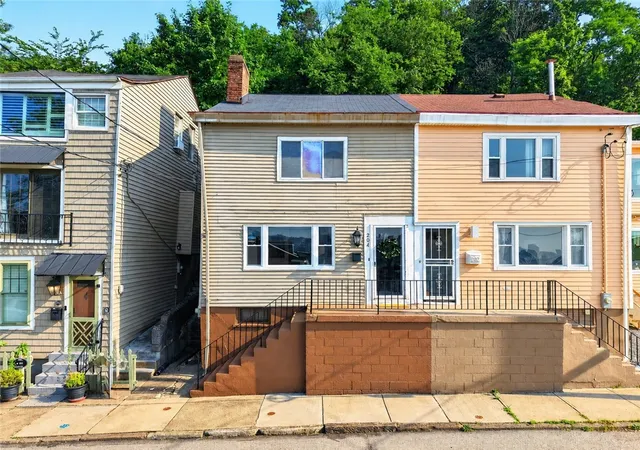 1st image of 204 E Jefferson St, Central North Side, PA 15212 | MLS# 1763510