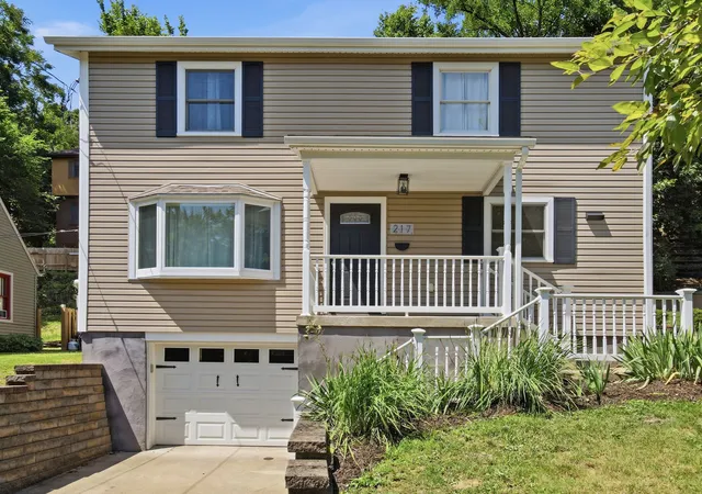 Photo 3 of Single family home for sale at 217 12th Street, Aspinwall, PA 15215 | MLS# 1763555 | Listing updated on 2026-07-27