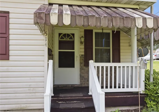 Homes for sale in Rostraver, PA | 514 Rostraver Rd, Rostraver, PA 15012 | MLS# 1761049