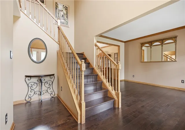 Photo 3 of Single family home for sale at 918 Gregory Ct, Cranberry Twp, PA 16066 | MLS# 1763421 | Listing updated on 2026-09-30