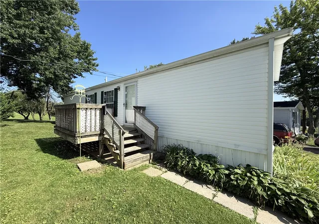 3rd image of 124 Woodbine Ln, Butler, PA 16001 | MLS# 1763460