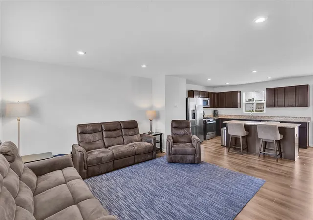 5th image of 415 Fosse Ct, Lancaster Twp, PA 16037 | MLS# 1763582