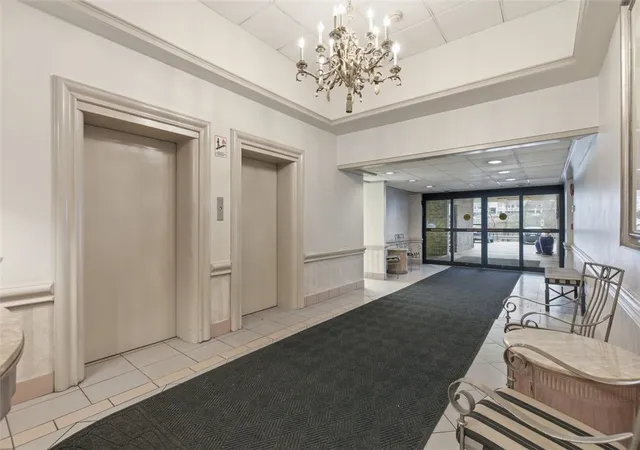 Homes for sale in Scott Twp, PA | 2160 Greentree Rd #405W, Scott Twp, PA 15220 | MLS# 1763639