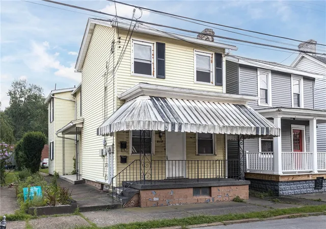 Photo 2 of Multi family home for sale at 517 3rd Avenue, Carnegie, PA 15106 | MLS# 1763624 | Listing updated on 2026-07-28