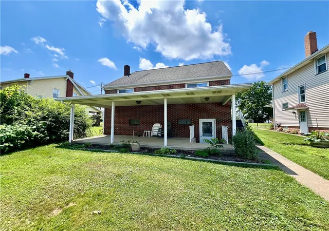 2nd image of 1707 Huron Ave, New Castle, PA 16101 | MLS# 1763672
