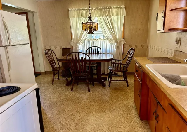 5th image of 1707 Huron Ave, New Castle, PA 16101 | MLS# 1763672