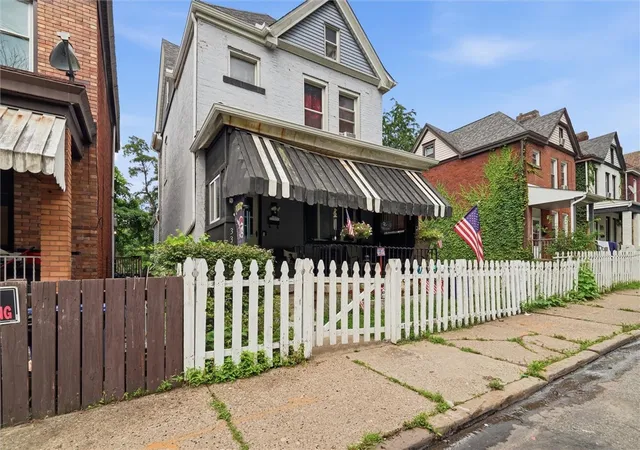 Homes for sale in Knoxville, PA | 333 Arabella St, Knoxville, PA 15210 | MLS# 1763630