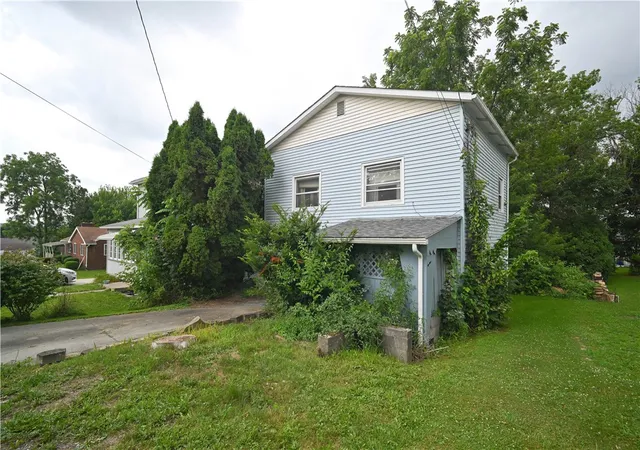 Homes for sale in Shenango Twp, PA | 1115 Roosevelt St, Shenango Twp, PA 16101 | MLS# 1763634