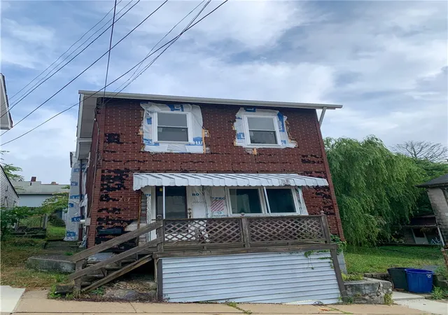 2nd image of 217 Kramer Way, Mt Washington, PA 15211 | MLS# 1763717
