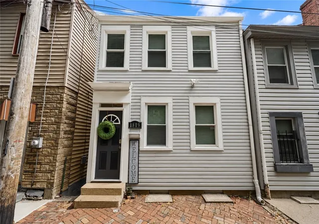 1st image of 1819 Edwards Way, South Side, PA 15203 | MLS# 1763307