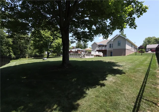 5th image of 208 Howard Rd, Sewickley, PA 15143 | MLS# 1763655