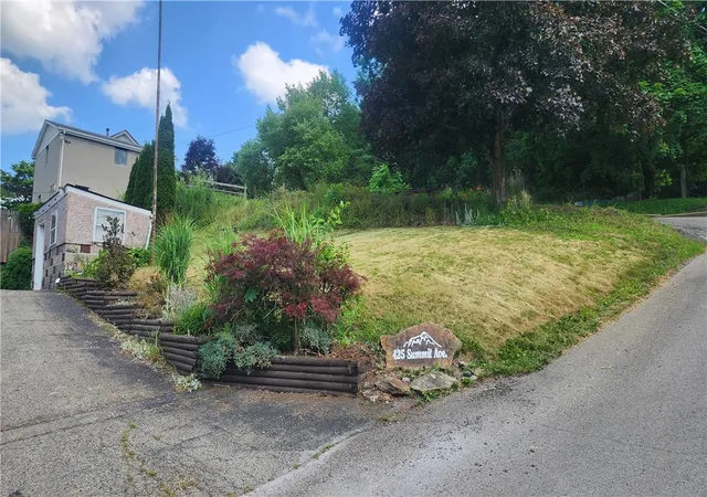 5th image of 425 Summit Ave, Ellwood City, PA 16117 | MLS# 1763358