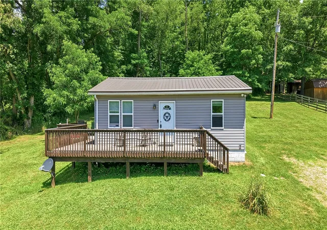 Homes for sale in Delaware Twp, PA | 724 River Rd, Delaware Twp, PA 16125 | MLS# 1763735