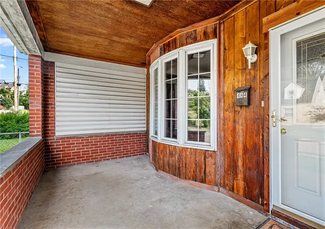 Photo 4 of Single family home for sale at 444 Russellwood Ave, Mc Kees Rocks, PA 15136 | MLS# 1763315 | Listing updated on 2026-07-29
