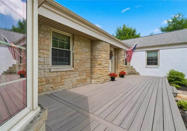 3rd image of 1017 E Beau St, South Strabane, PA 15301 | MLS# 1763736