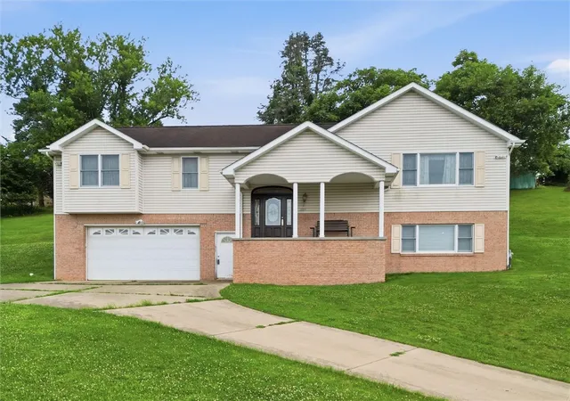 Homes for sale in South Park, PA | 1105 Hazel St, South Park, PA 15236 | MLS# 1763671