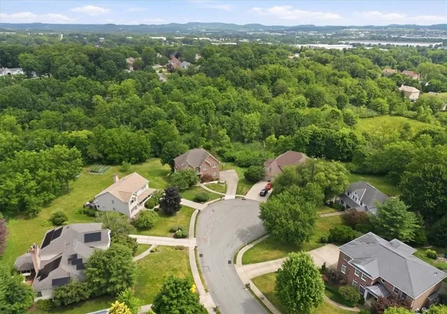 5th image of 310 Barberry Ct, Mars, PA 16046 | MLS# 1763765