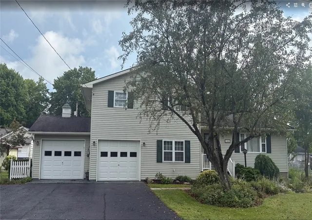 Homes for sale in Conneaut Lake, PA | 12441 Walnut, Conneaut Lake, PA 16316 | MLS# 1763766