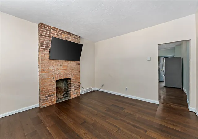 5th image of 4426 Milgate Street, Bloomfield, PA 15224 | MLS# 1763770