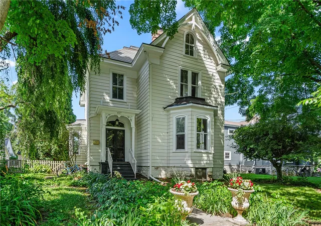 1st image of 657 Maple Ln, Sewickley, PA 15143 | MLS# 1760784