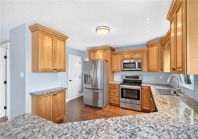 4th image of 817 Lexington Drive, Hopewell, Aliquippa, PA 15001 | MLS# 1763784