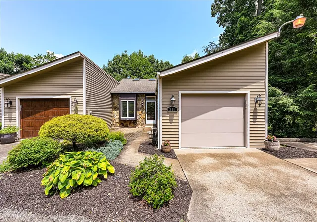 1st image of 317 Vista Dr, Greensburg, PA 15601 | MLS# 1763507