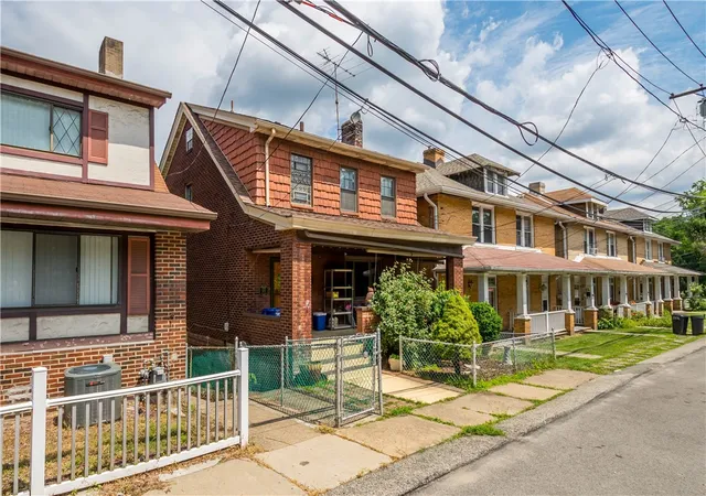 1st image of 2812 Kenilworth St, Brookline, PA 15226 | MLS# 1763721