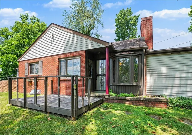 5th image of 3222 Roosevelt Ave, Aliquippa, PA 15001 | MLS# 1763501