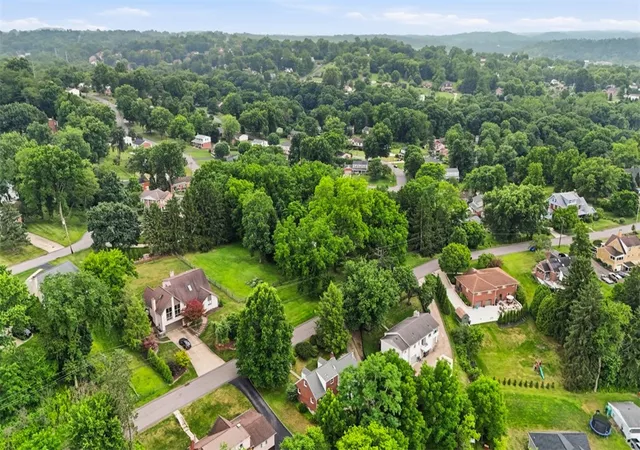 28th image of 218 Old Lesnett Rd, Upper St Clair, PA 15241 | MLS# 1763387